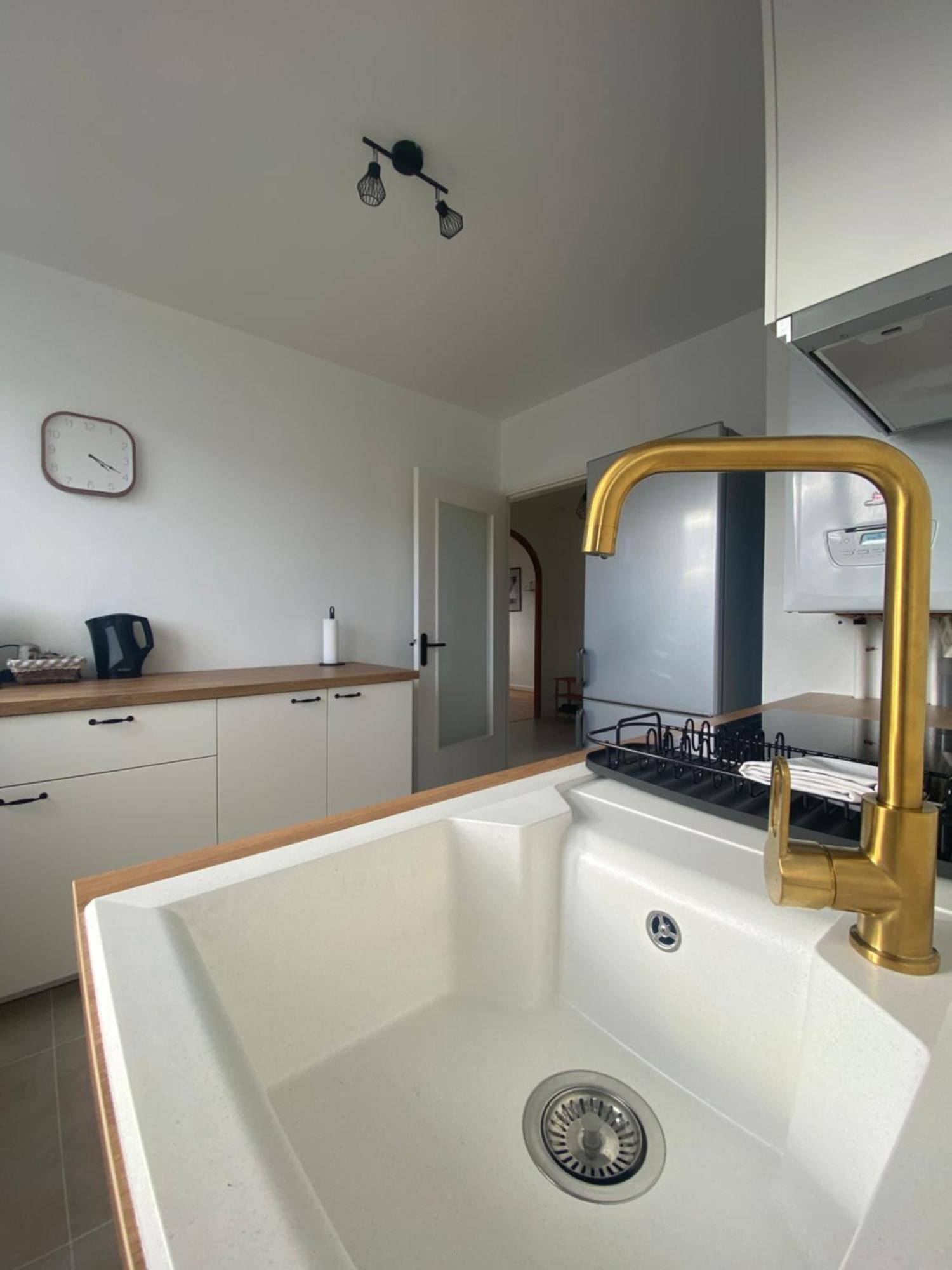 Appartement Spacieux Et Chaleureux - 4Pers - Refait A Neuf - Parking Privatif - Proches Axes, Commerces Et Services - Check In 24-24 Lempdes Extérieur photo